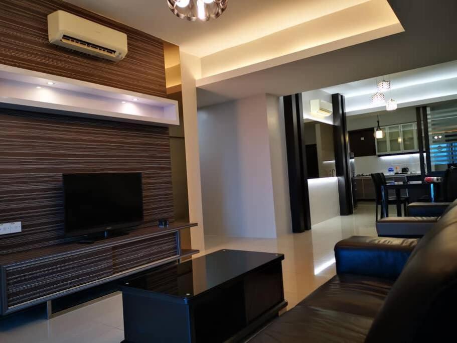 Glamorous At Kinta Riverfront Apartment ايبوه المظهر الخارجي الصورة